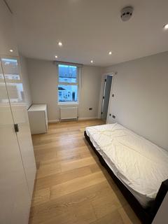 House share to rent, Northfield Road, Enfield