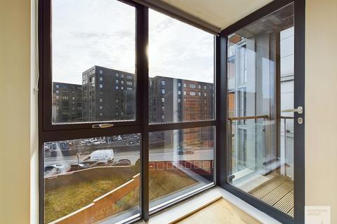 2 bedroom apartment to rent, Apt 4.11 :: Flint Glass Wharf