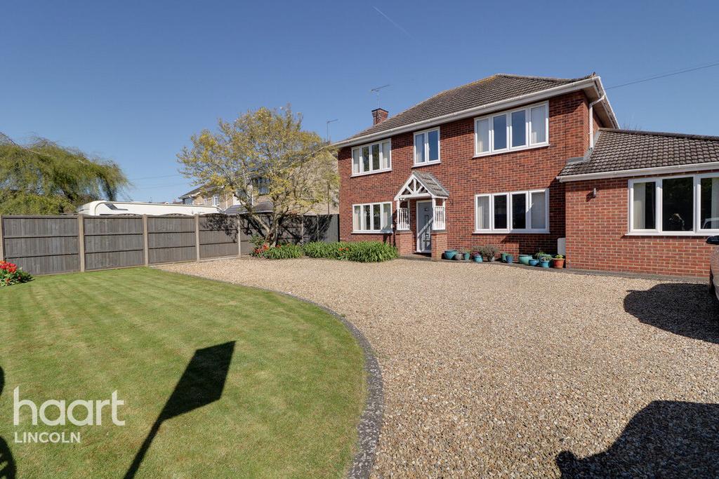 Brant Road, Lincoln 4 bed detached house for sale £400,000