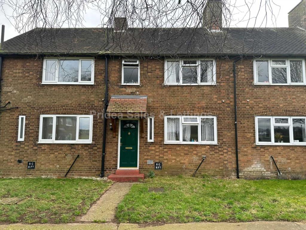Lincoln Crescent, Kirton in Lindsey 2 bed terraced house £95,000