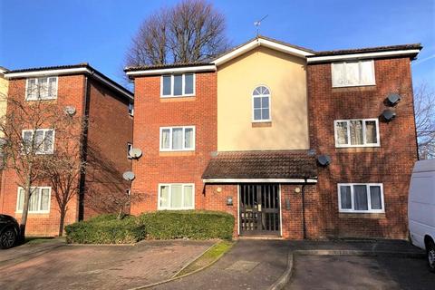 2 bedroom flat for sale, Turnberry Court, Watford WD19