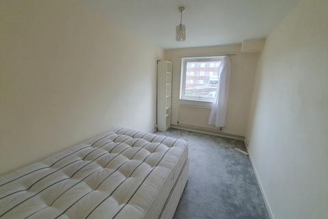 2 bedroom flat to rent, Ballards Lane, Finchley, N3