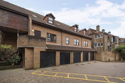 2 bedroom flat for sale - Theatre Court,  South Street,  KT18