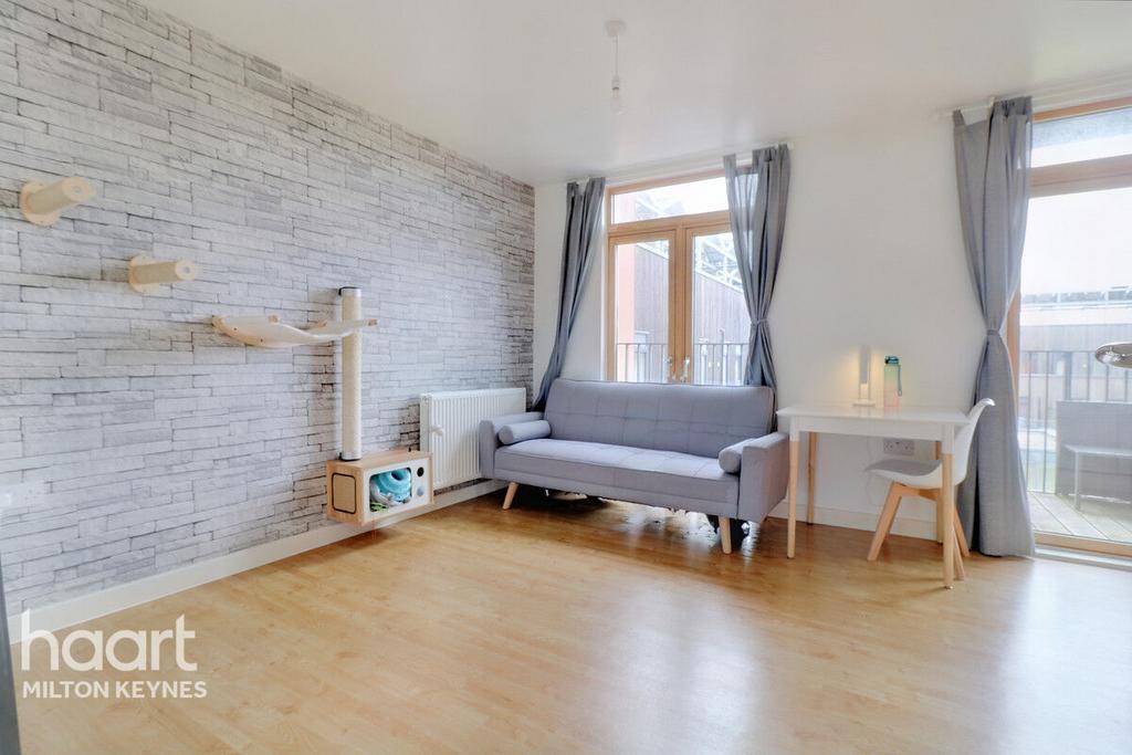 Columbia Place, MILTON KEYNES 2 bed apartment £210,000