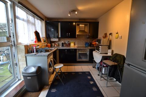 16 Reculver Mews, London, N18 2QY