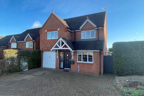 4 bedroom detached house for sale, Foxglove Close, Buckingham