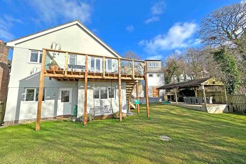 25 Tinney Drive, Truro, TR1 1AT