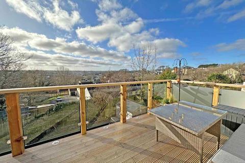 25 Tinney Drive, Truro, TR1 1AT