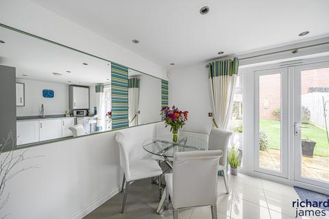 3 Blain Place, Royal Wootton Bassett, Swindon, SN4 8FF