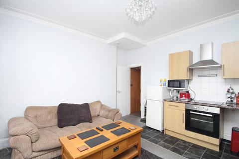 1 bedroom flat to rent - Navarino Road, Worthing, BN11 2NE