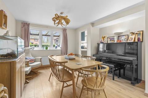 undefined, Parkfield, Latimer