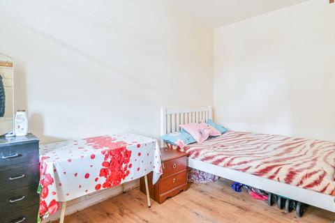 2 bedroom flat for sale - Swanley House, Elephant and Castle, London, SE17