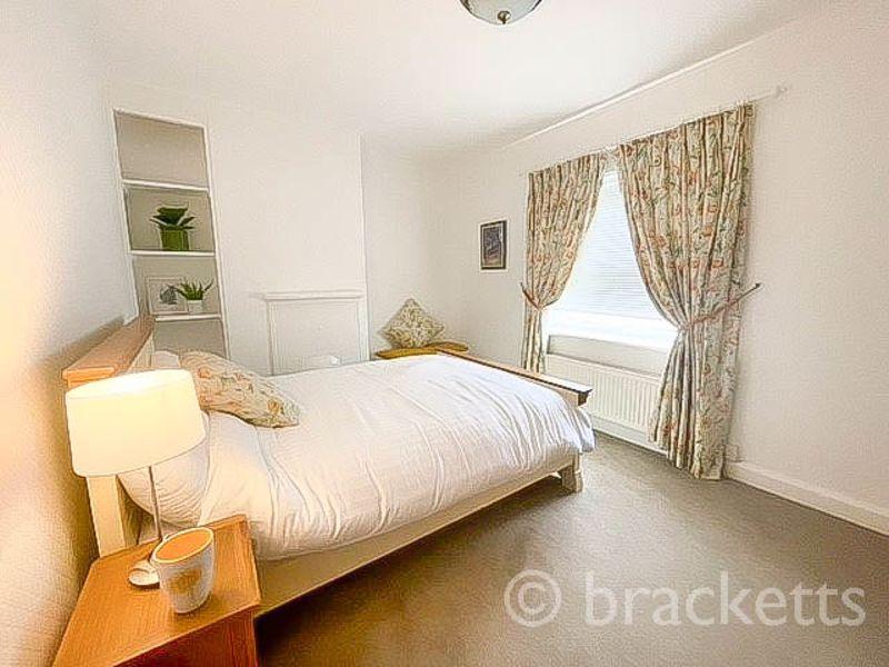 Manor Road, Southborough, Tunbridge... 2 bed terraced house £1,500