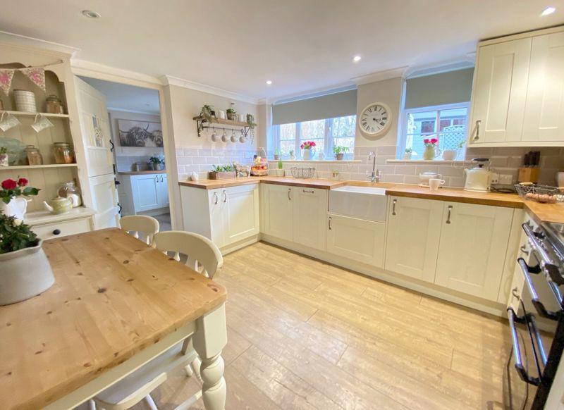 Sand Street, Longbridge Deverill 2 bed terraced house £309,950