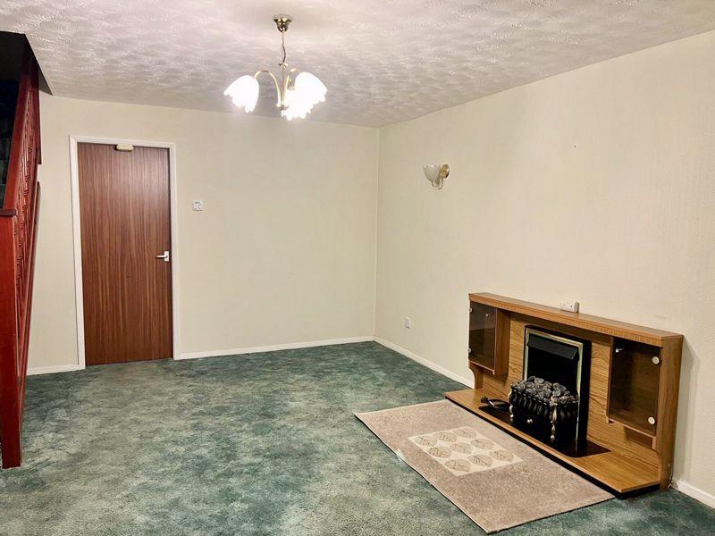 Waterside Drive, Grimsby 2 bed terraced house £93,500