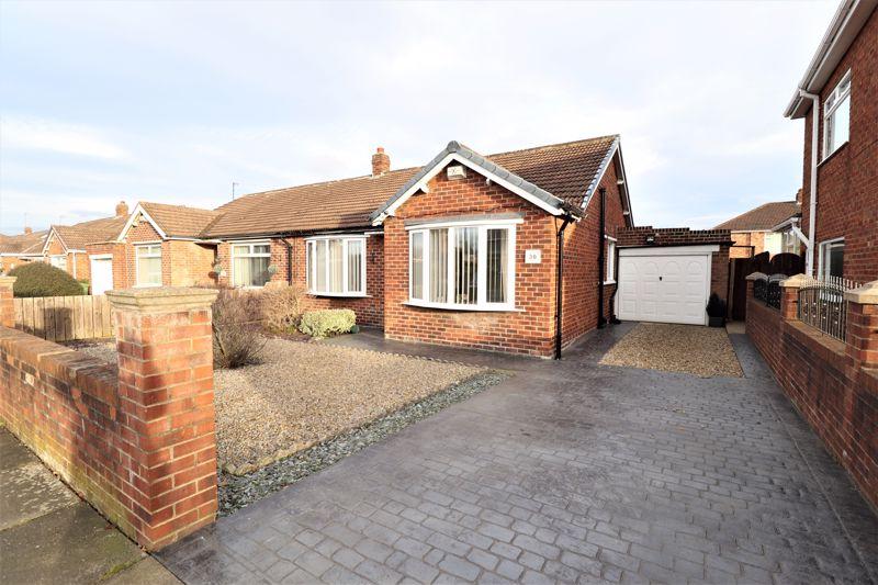 Upsall Grove, Fairfield, StocktonOnTees, TS19 7BJ 2 bed semidetached