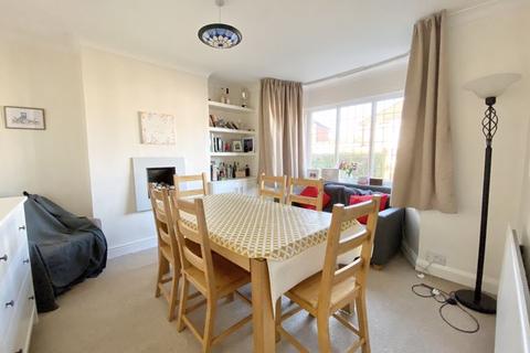 4 bedroom semi-detached house for sale - Orchard Grove, Four Oaks, Sutton Coldfield, B74 4AX