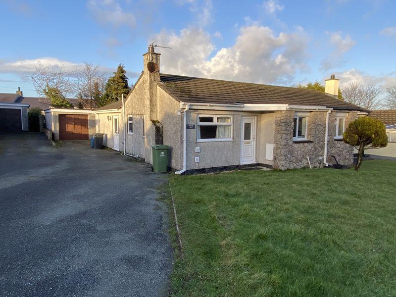 Bodffordd, Isle of Anglesey 2 bed semidetached bungalow for sale £