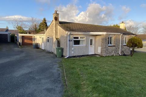 2 bedroom semi-detached bungalow for sale - Bodffordd, Isle of Anglesey