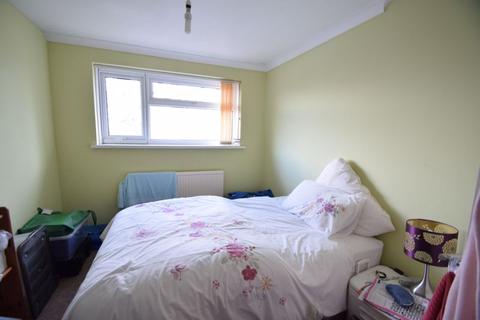 2 bedroom flat for sale - Calcot House, Cwmbran