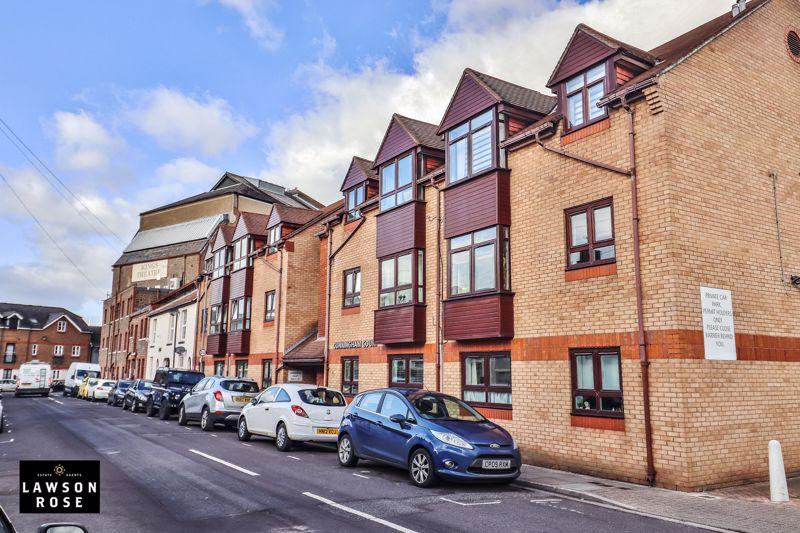 Collingwood Road, Southsea 2 bed ground floor flat for sale £199,995