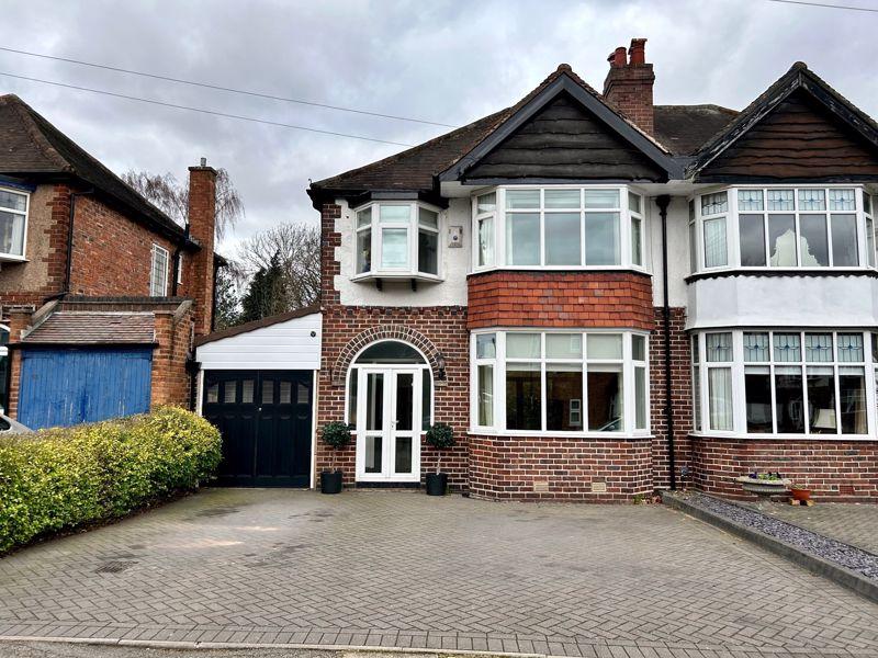 New Church Road, Sutton Coldfield, B73 5RP 3 bed semidetached house