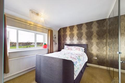50 Tamar Drive, Aveley, South Ockendon, RM15 4NB