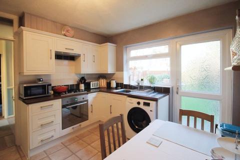 16 Melrose Avenue, Greenford, UB6 9TA