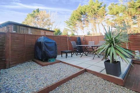 16 Melrose Avenue, Greenford, UB6 9TA