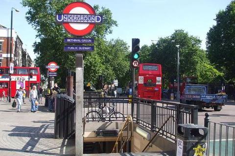 Property to rent, Globe Road, London E2