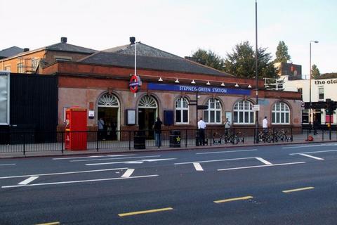 Property to rent, Globe Road, London E2