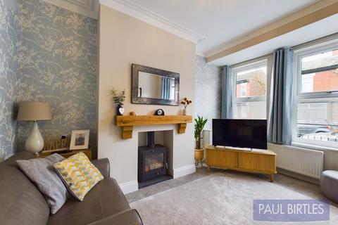 3 bedroom terraced house for sale - Delamere Road, Flixton, Trafford, M41