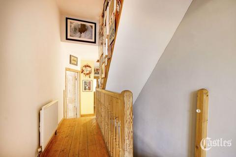 93a Bowes Road, London, N13 4RU