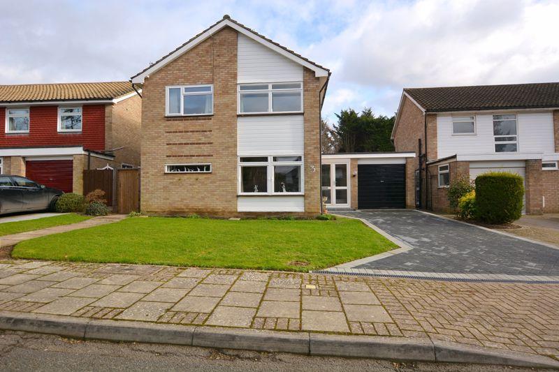 Warburton Close, Harrow Weald 4 bed detached house for sale £850,000