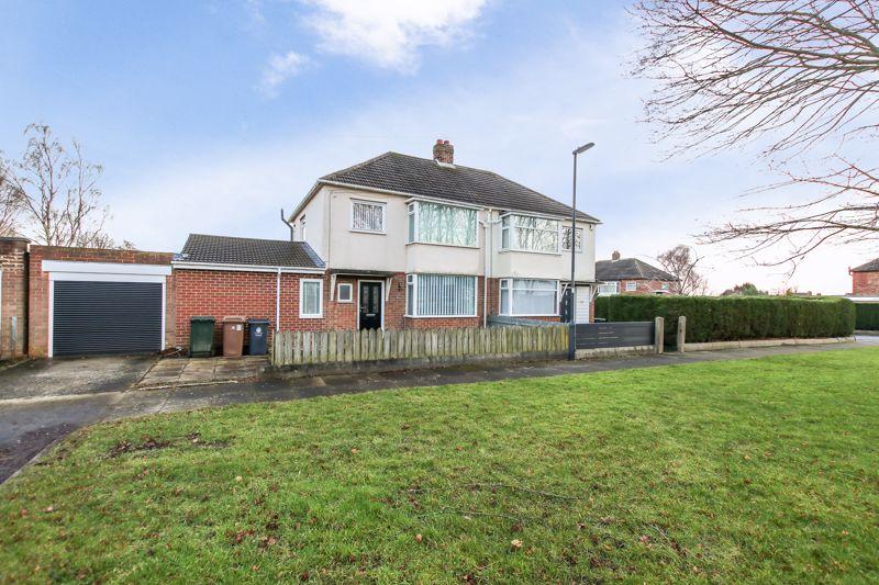 Northfield Drive, West Moor, NE12 3 bed semidetached house £260,000