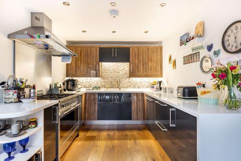 3 North Grove, Wells, BA5 2TD