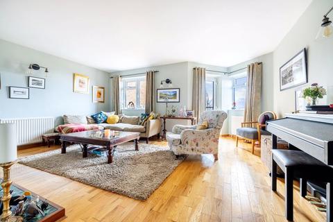 3 North Grove, Wells, BA5 2TD