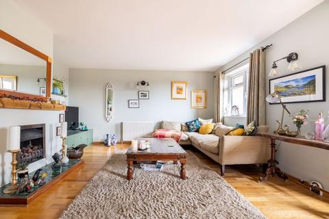 3 North Grove, Wells, BA5 2TD