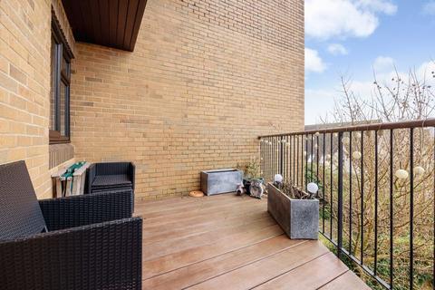 3 North Grove, Wells, BA5 2TD