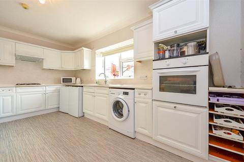 2 bedroom apartment for sale - Craig Y Don Parade, Llandudno, Conwy, LL30