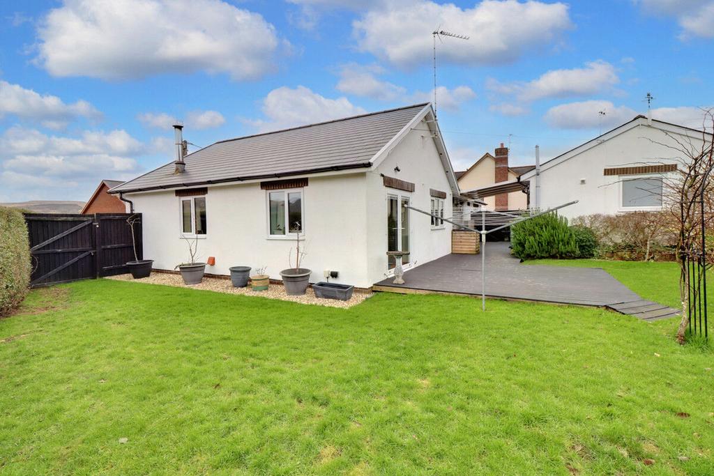 School Road, Pontypool 3 bed detached bungalow for sale £480,000