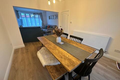3 bedroom house to rent - Hawthorne Avenue, Birstall, Leicester