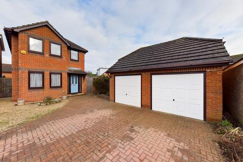 4 bedroom detached house for sale - The Paddock, Hitchin, SG4