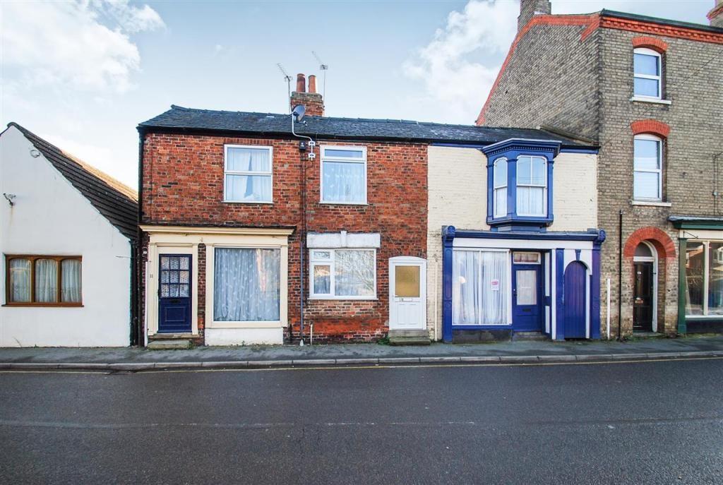 South Street, Alford, LN13 2 bed end of terrace house £104,000
