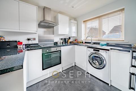 5 Mapleton Gardens, Ipswich, IP4 5FB