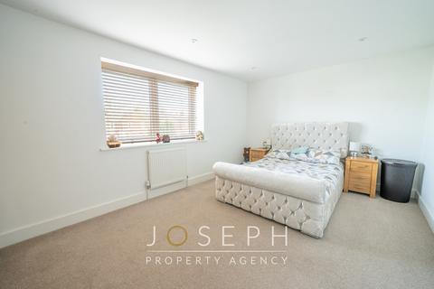 5 Mapleton Gardens, Ipswich, IP4 5FB