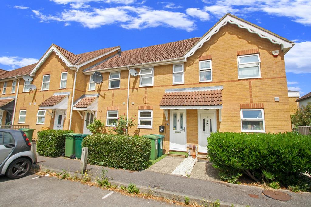 Surrey, STAINESUPONTHAMES, TW18 2 bed terraced house for sale £375,000