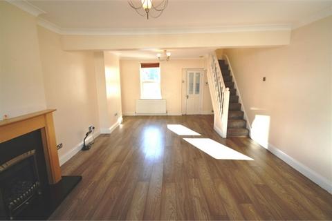 3 bedroom terraced house to rent, Overton Road, Abbey Wood, SE2