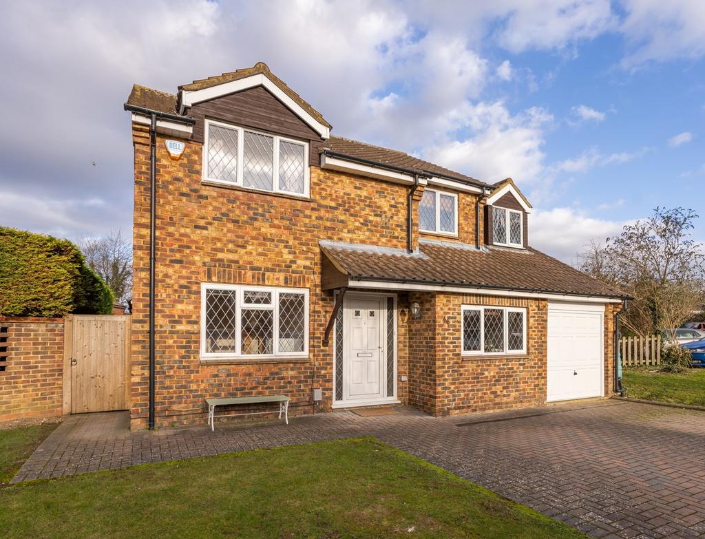 Alder Close, Baldock, SG7 4 bed detached house £615,000