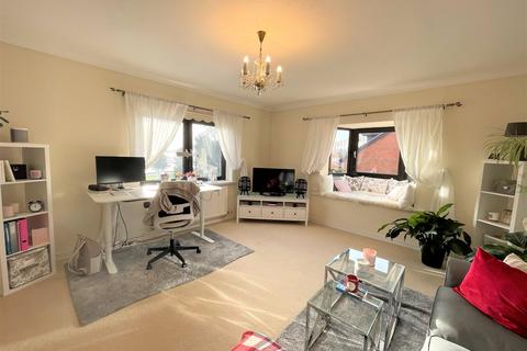 2 bedroom apartment to rent - Folland Court, West Cross, Swansea, SA3
